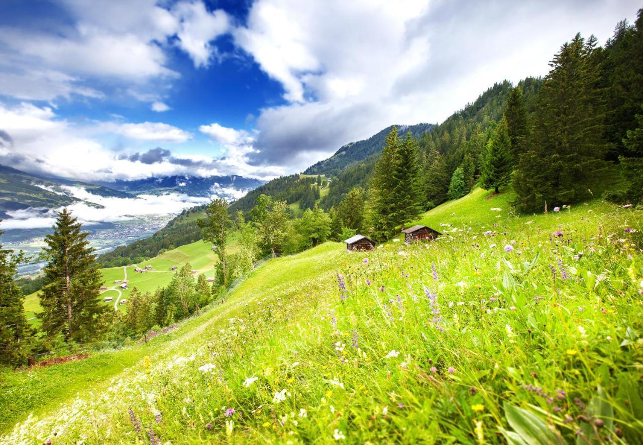 Hotel Oberland Triesenberg ภายนอก รูปภาพ