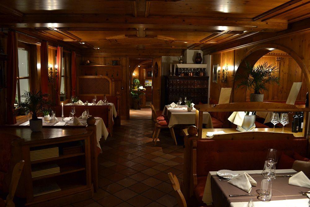 Hotel Oberland Triesenberg ภายนอก รูปภาพ