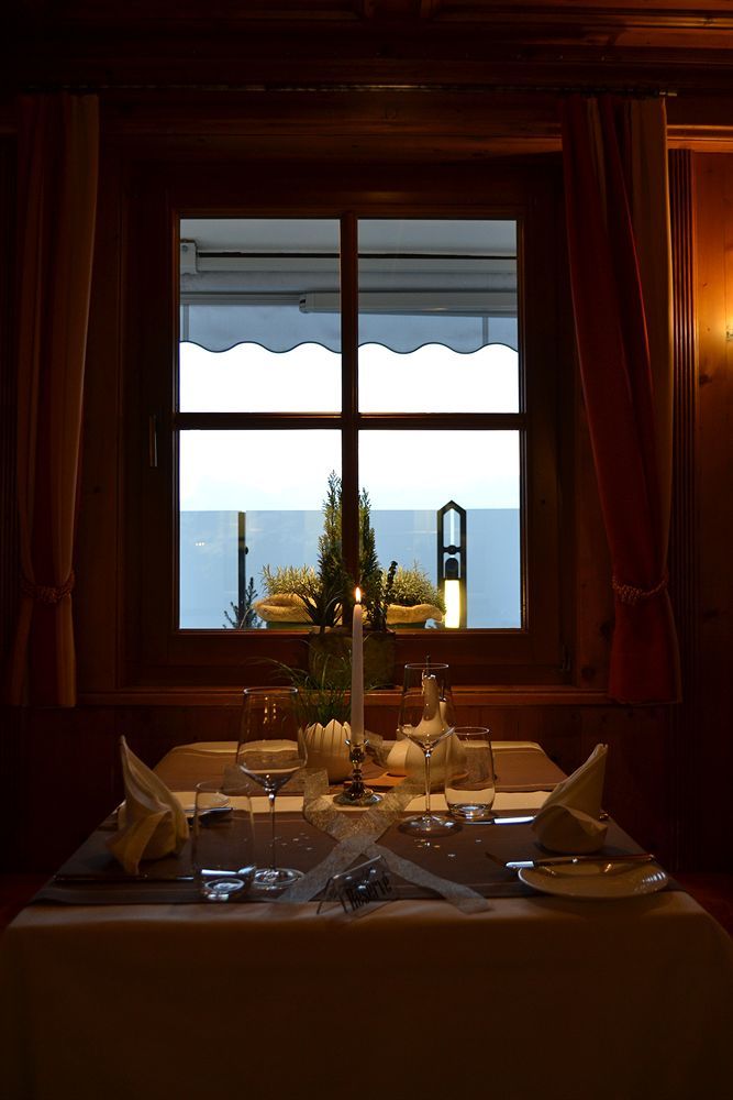 Hotel Oberland Triesenberg ภายนอก รูปภาพ