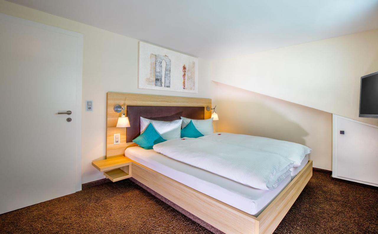 Hotel Oberland Triesenberg ภายนอก รูปภาพ